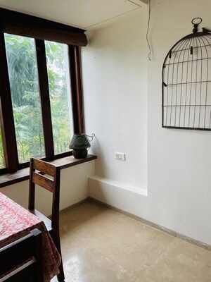 Bedroom in 3 BHK Apartment at Khar West – for Rent