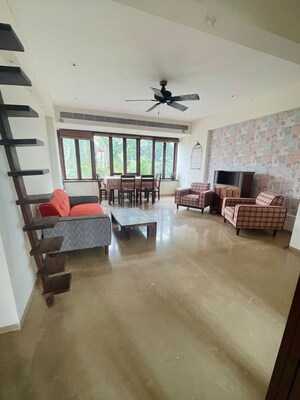 Living Room in 3 BHK Apartment at Khar West – for Rent