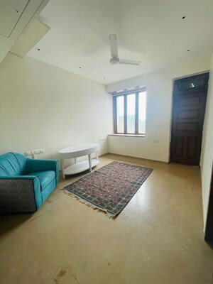 3 BHK Apartment For Rent in Khar West