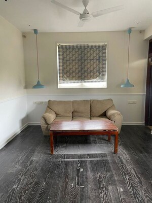 Living Room in 3 BHK Apartment at Khar West – for Rent