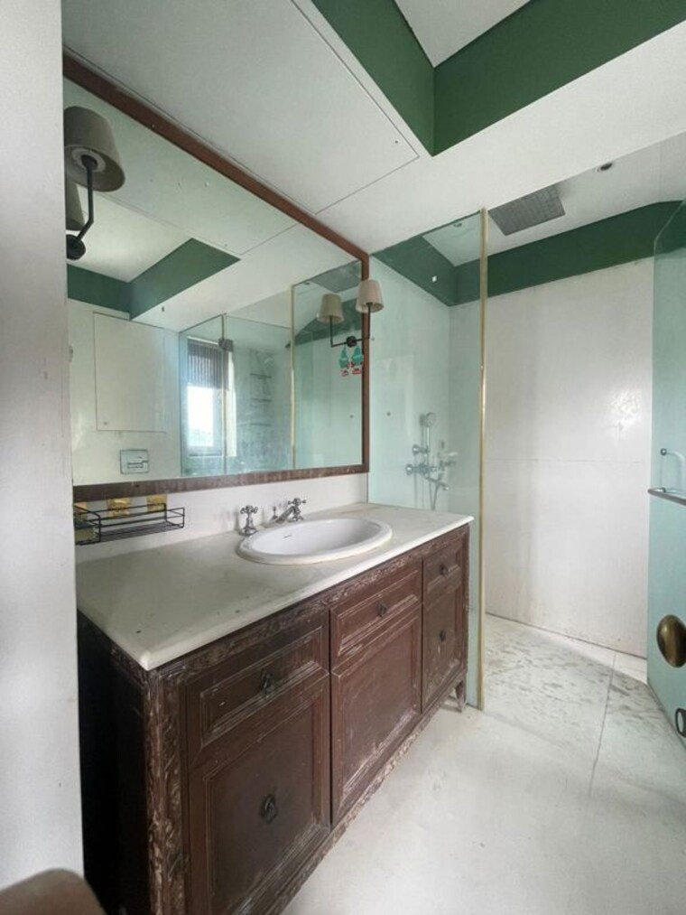 Other, khar west 3 Bedroom 1200 Sq.Ft. Apartment In Khar West Mumbai 10615111