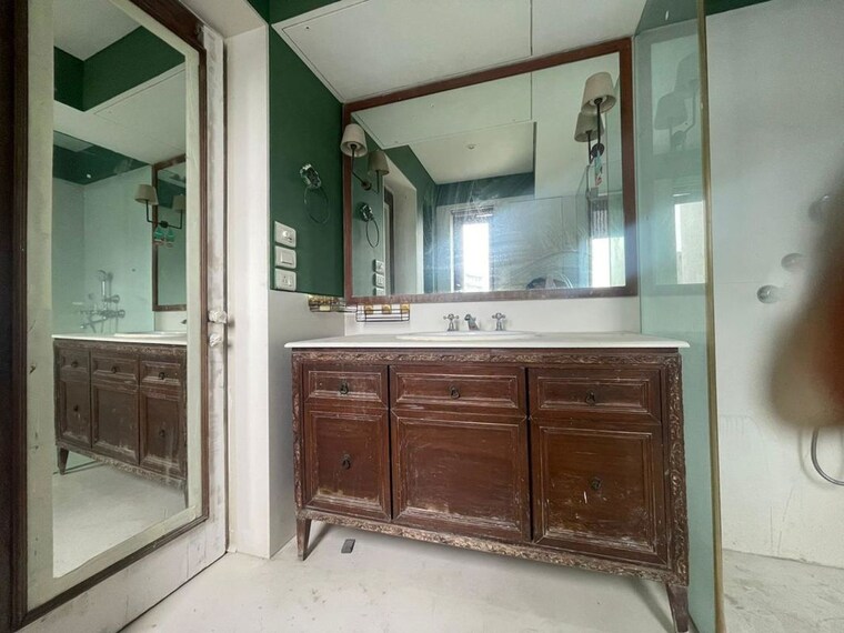 Other, khar west 3 Bedroom 1200 Sq.Ft. Apartment In Khar West Mumbai 10615111
