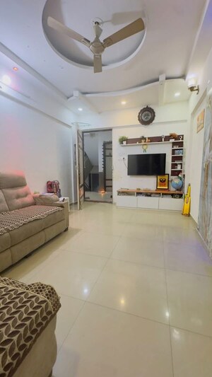 2 BHK Apartment For Sale in Kunj Colony