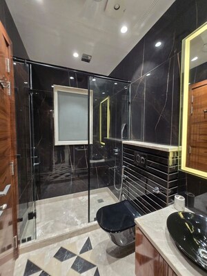Gym in 4 BHK Builder Floor at Sector 23 – for Rent