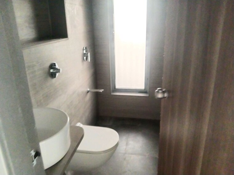 Bathroom, silver-serene-goregaon 2 Bedroom 660 Sq.Ft. Apartment In Goregaon West Mumbai 10615224