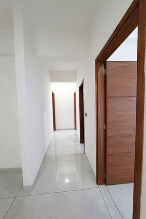 3 BHK Apartment – Entrance View at Science City - for Sale