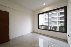 Room in 3 BHK Apartment at Science City – for Sale