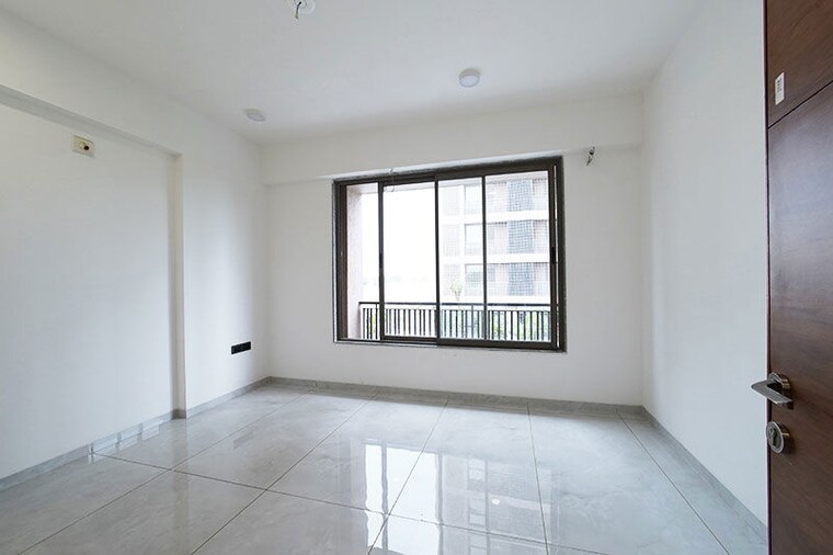 Room, science city 3 Bedroom 316 Sq.Yd. Apartment In Science City Ahmedabad 10615244
