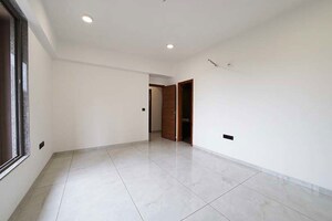 Room in 3 BHK Apartment at Science City – for Sale