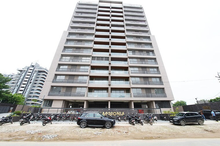 Exterior View, science city 3 Bedroom 316 Sq.Yd. Apartment In Science City Ahmedabad 10615244