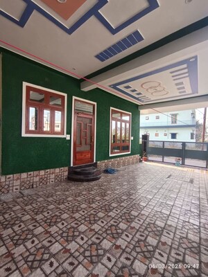 2 BHK Builder Floor For Rent in Aman Vihar