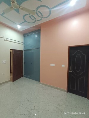 Room in 2 BHK Builder Floor at Aman Vihar – for Rent