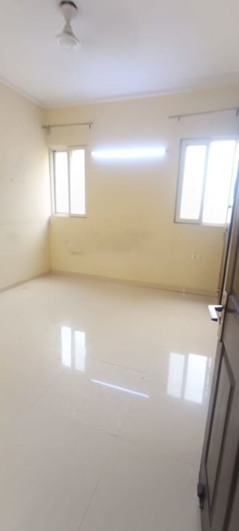 Room, dasnac-the-jewel 3 Bedroom 1500 Sq.Ft. Apartment In Sector 75 Noida 10615256