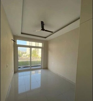 3 BHK Apartment For Rent in High Ground