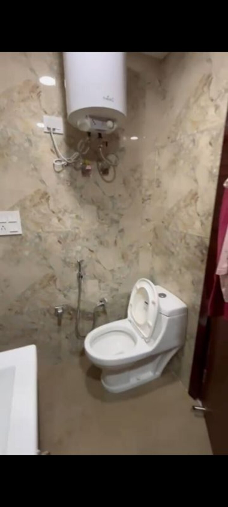 Bathroom, mahavir enclave 3 Bedroom 1044 Sq.Ft. Builder Floor In Mahavir Enclave Delhi 10615278