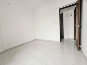 Room in 2 BHK Apartment at Pragati Serene, Nibm Annexe – for Rent