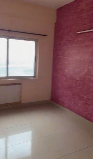 Room in 3 BHK Apartment at Land Craft Golf Links Villa, Pandav Nagar – for Sale