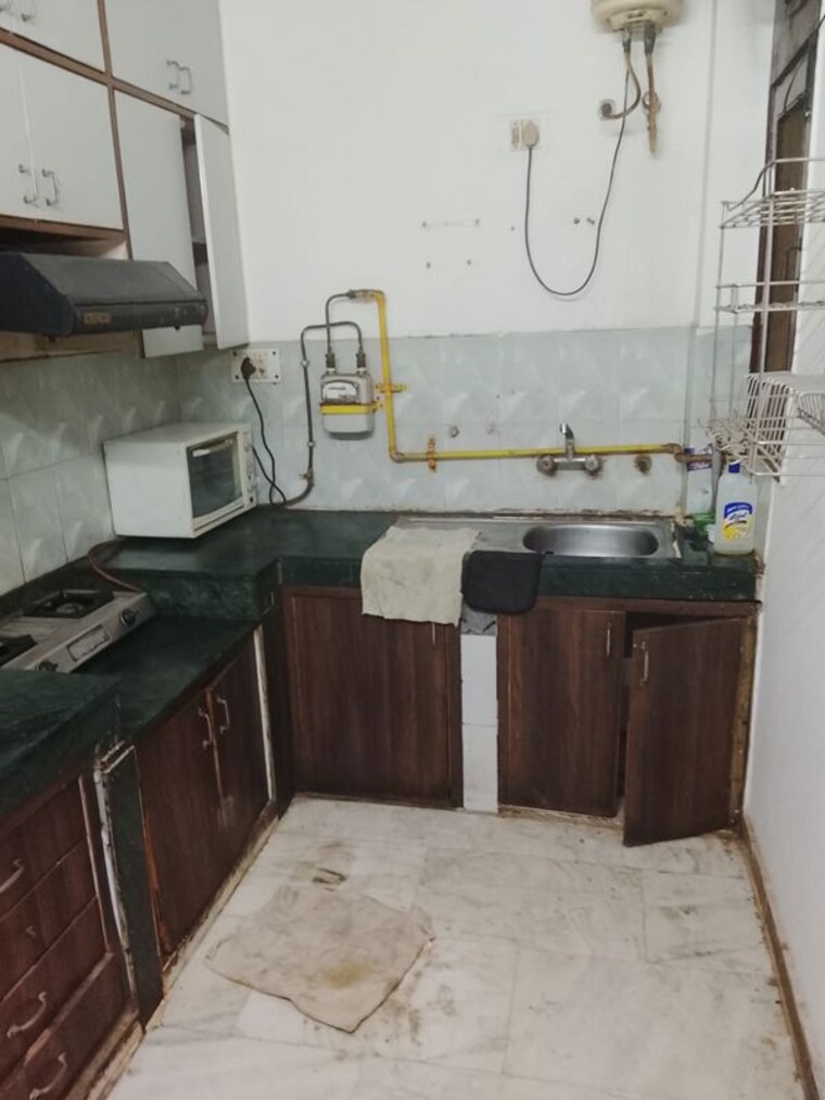 Kitchen, malviya nagar 3 Bedroom 900 Sq.Ft. Builder Floor In Malviya Nagar Delhi 10615320