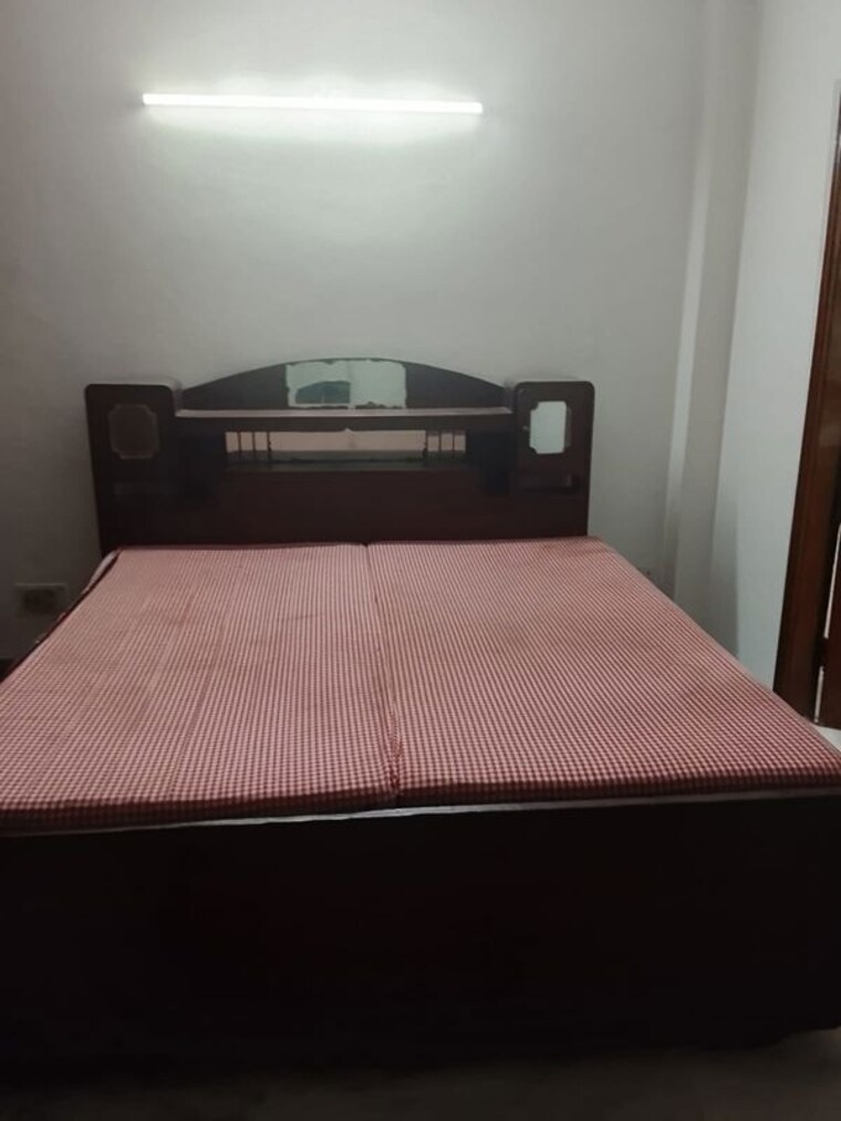 Bedroom, malviya nagar 3 Bedroom 900 Sq.Ft. Builder Floor In Malviya Nagar Delhi 10615320