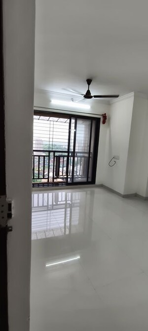 1 BHK Apartment For Rent in Raunak Unnathi Woods Phase 7 A And B, Ghodbunder Road