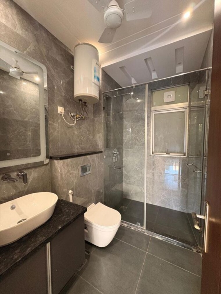 Bathroom, ansal-sushant-lok-i 4 Bedroom 2700 Sq.Ft. Builder Floor In Sector 43 Gurgaon 10615365