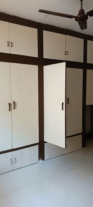 Room in 1 RK Villa at Pradhikaran – for Rent