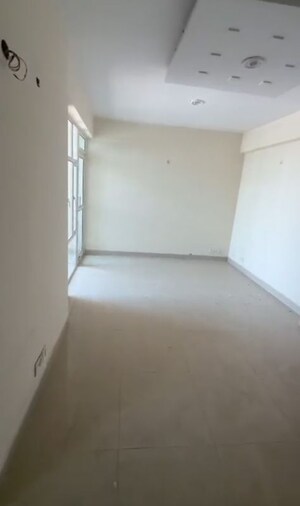 3 BHK Apartment For Sale in KM Residency, Raj Nagar Extension