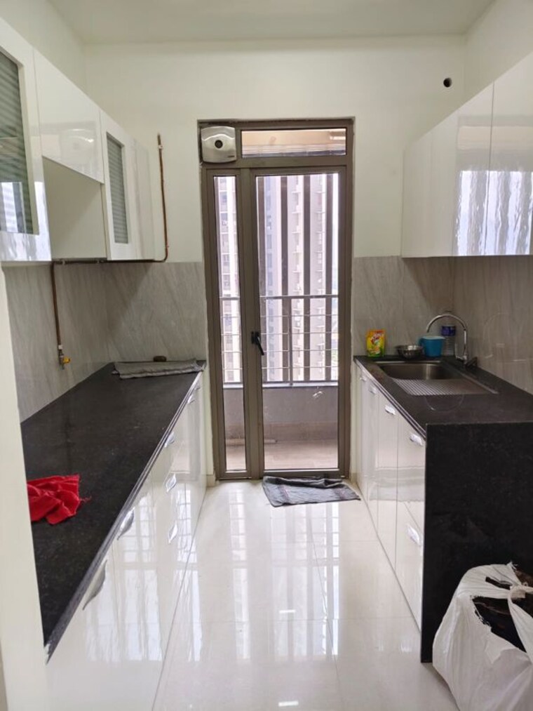 Kitchen, kalpataru-paramount 2 Bedroom 525 Sq.Ft. Apartment In Kapur Bawdi Thane 10615398