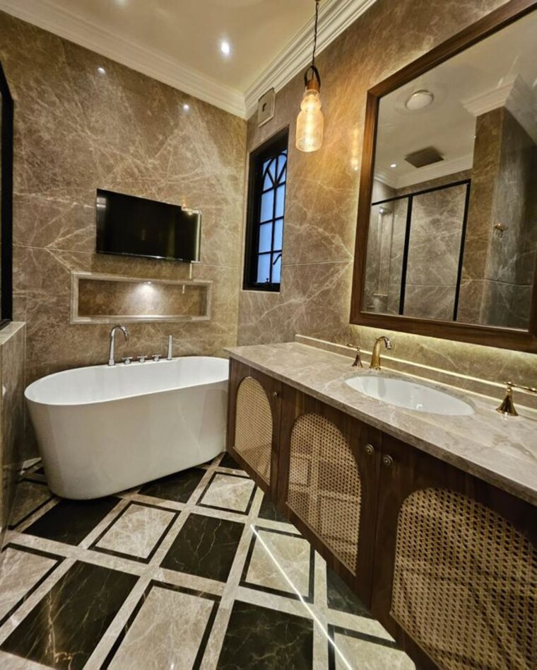Kitchen, sushant lok i 3 Bedroom 250 Sq.Yd. Builder Floor In Sushant Lok I Gurgaon 10615401