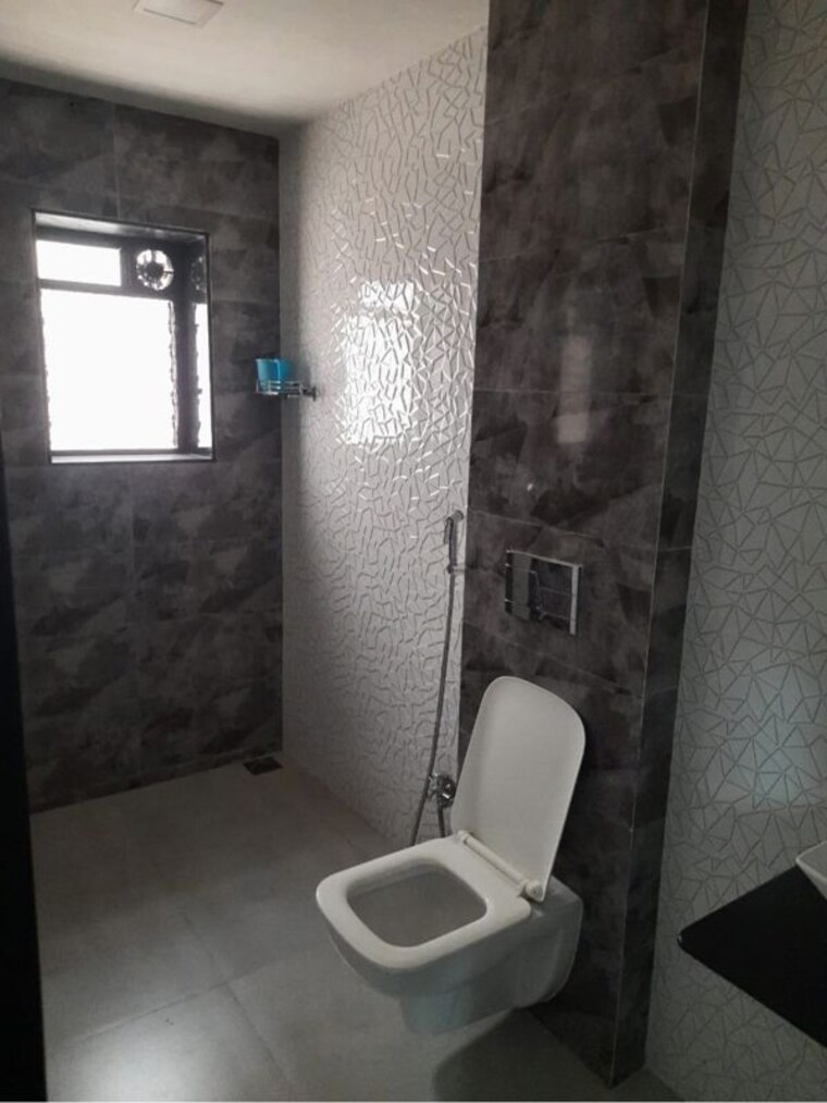 Bathroom, silver-sapphire 1 Bedroom 410 Sq.Ft. Apartment In Malad East Mumbai 10615408