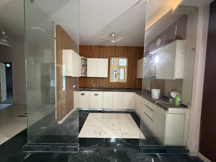 Kitchen, vipul-square 3 Bedroom 2300 Sq.Ft. Builder Floor In Sushant Lok I Gurgaon 10615411