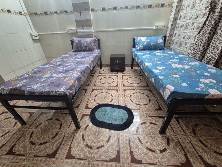 Bedroom, andheri west Pg For Boys & Girls In Andheri West 10615427