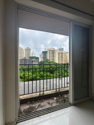 1.5 BHK Apartment For Sale in Vijay Orovia, Ghodbunder Road