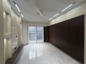 4 BHK Builder Floor For Rent in Sector 22