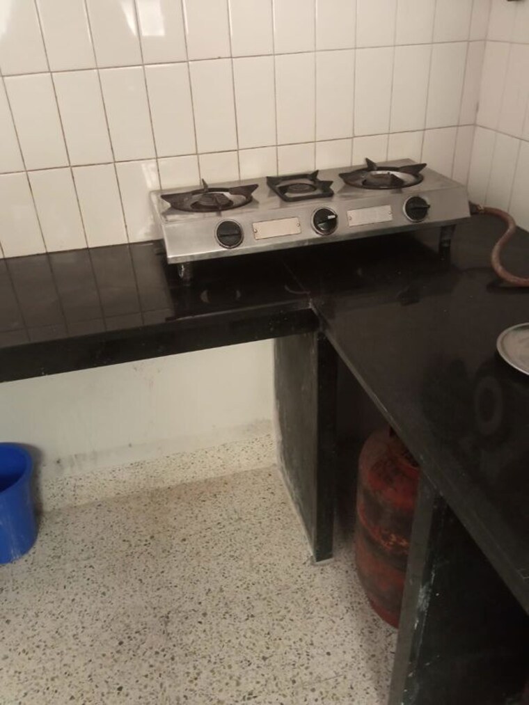 Kitchen, magarpatta-laburnum-park 3.5 Bedroom 1500 Sq.Ft. Apartment In Hadapsar Pune 10615478