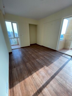 Room in 3 BHK Apartment at Ansal Highland Park, Sector 103 – for Sale