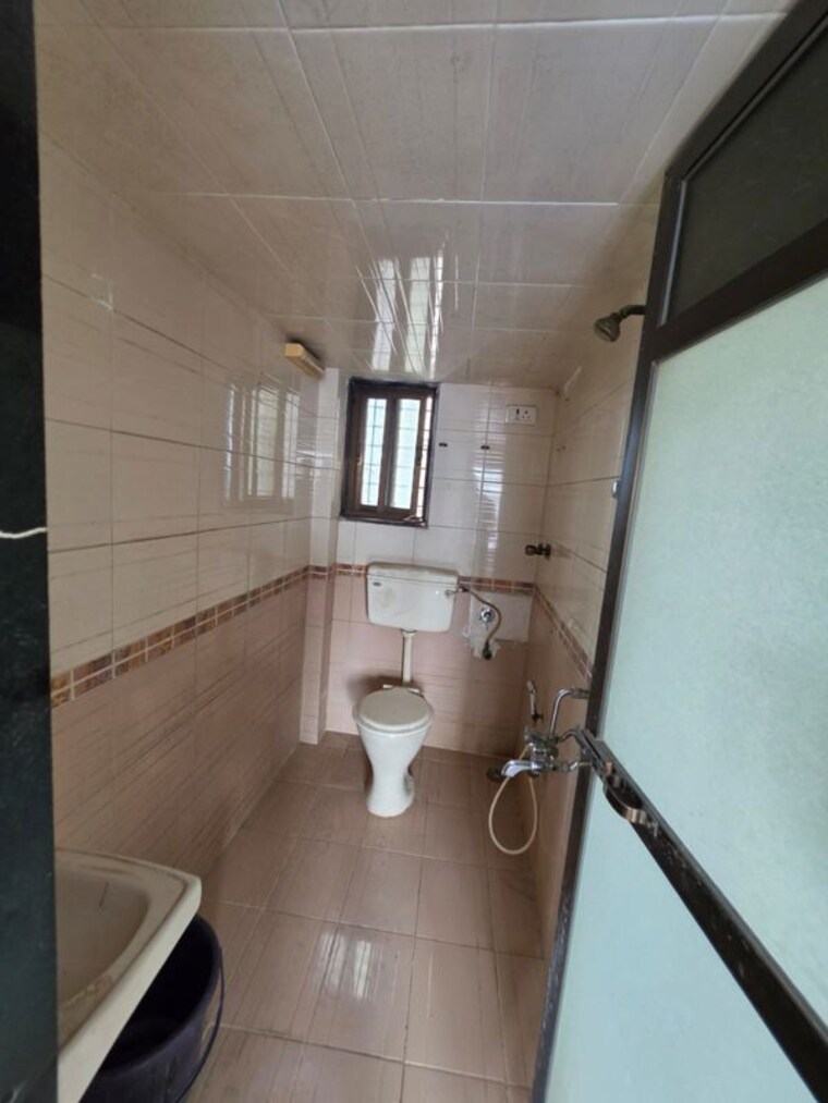 undefined, shanti vihar Commercial Office Space 1000 Sq.Ft. In Shanti Vihar Thane 10615487