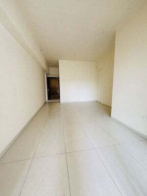 Building Lobby in 2.5 BHK Apartment at Prestige Siesta, Mulund West – for Rent