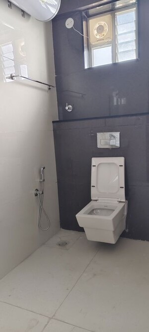 Bathroom in 2 BHK Apartment at Halasuru – for Rent