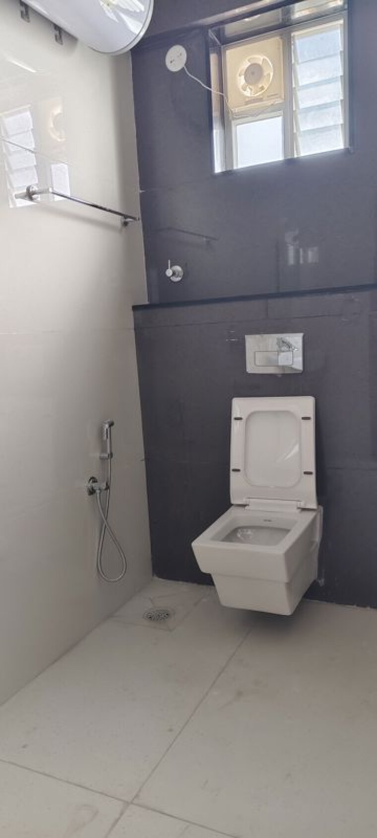Bathroom, halasuru 2 Bedroom 1100 Sq.Ft. Apartment In Halasuru Bangalore 10615525