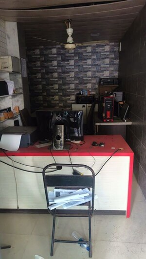  Shop For Rent in Roy Mansion, Santacruz East