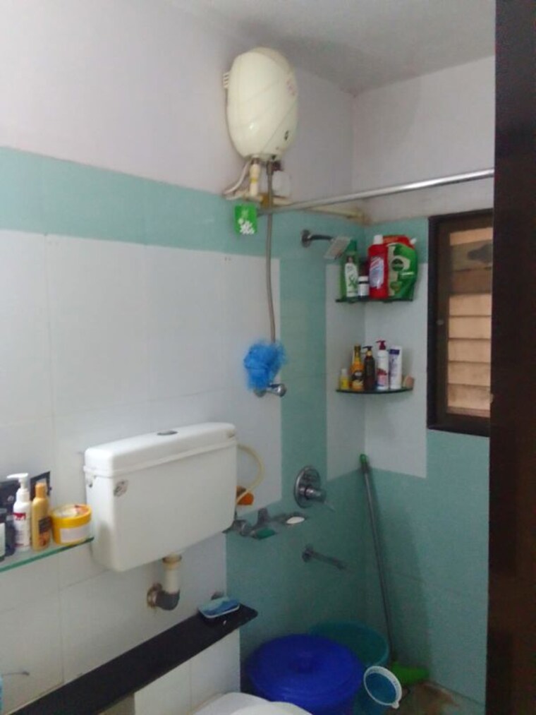 Bathroom, kasarvadavali 2 Bedroom 650 Sq.Ft. Apartment In Kasarvadavali Thane 10615545