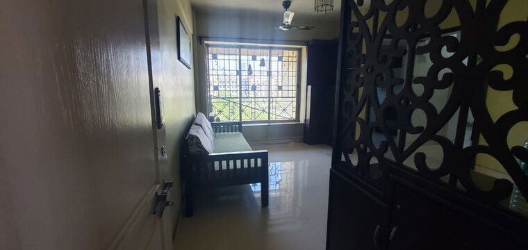 Living Room, kavesar 2 Bedroom 700 Sq.Ft. Apartment In Kavesar Thane 10615564