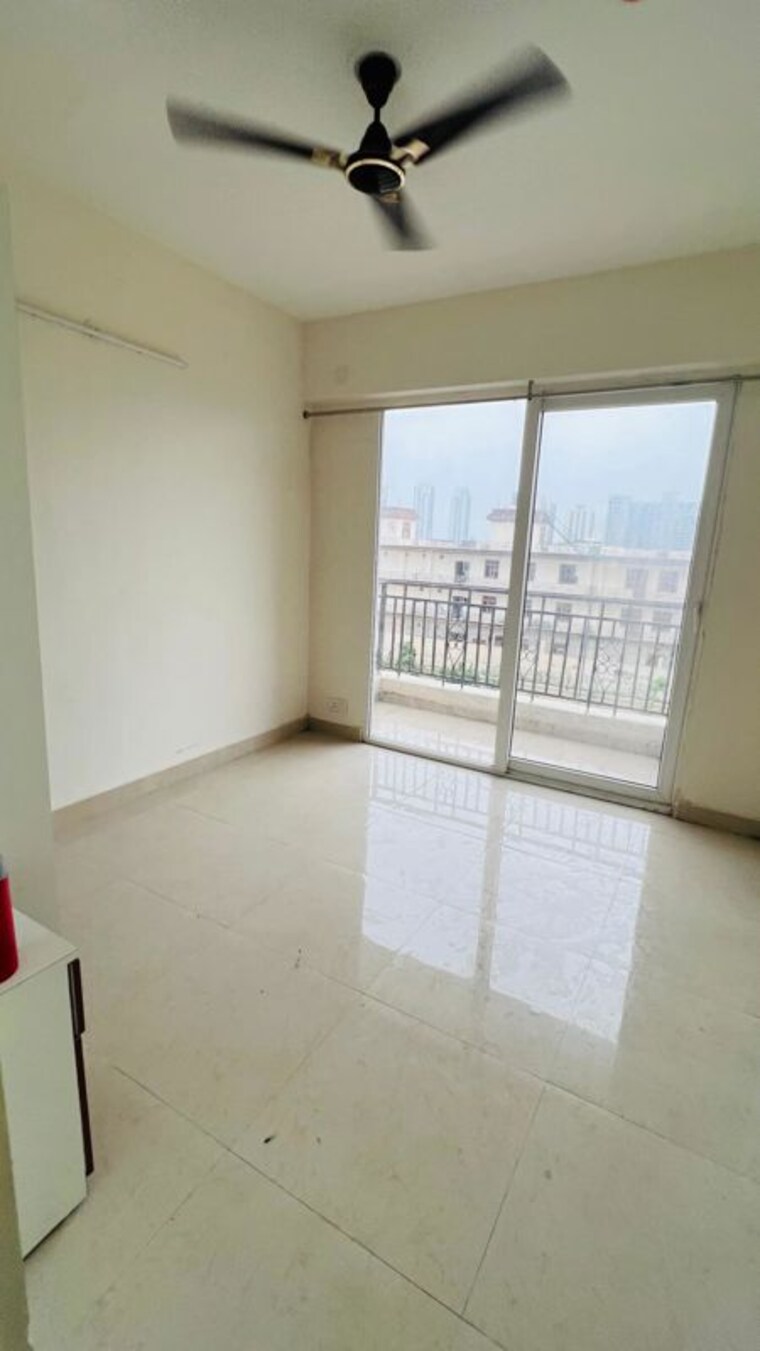 Room, signature-global-prime 2 Bedroom 800 Sq.Ft. Apartment In Sector 63a Gurgaon 10615576