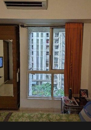 Room in 1 BHK Apartment at Lodha Amara, Kolshet Road – for Sale