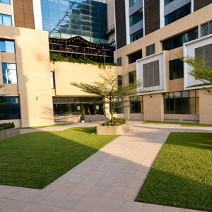  Office Space – Exterior View View at Kolkatta Gpo - for Sale