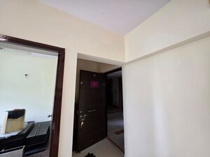 Furnished Amenities in 2.5 BHK Apartment at Lodha Splendora, Ghodbunder Road – for Rent
