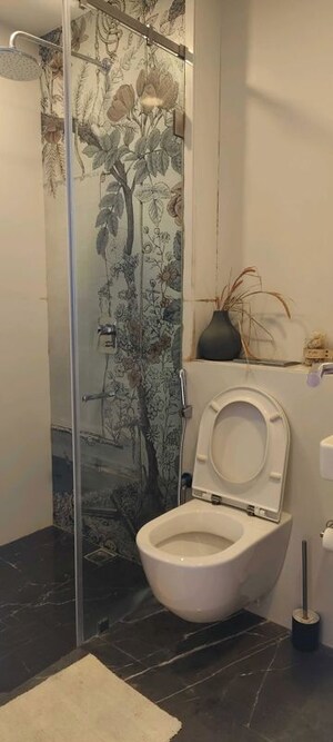 Bathroom in 4 BHK Apartment at Lodha The Park, Worli – for Rent