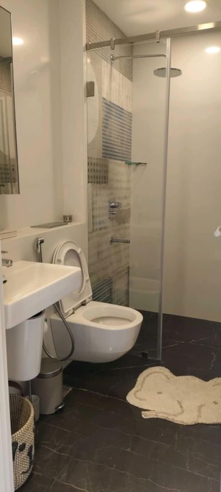 Bathroom, lodha-the-park 4 Bedroom 1942 Sq.Ft. Apartment In Worli Mumbai 10615647