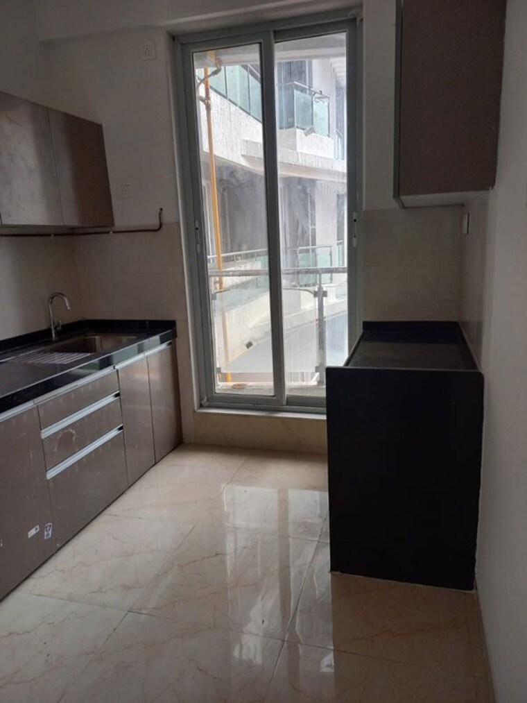 Kitchen, hiranandani-estate 2 Bedroom 750 Sq.Ft. Apartment In Ghodbunder Road Thane 10615670